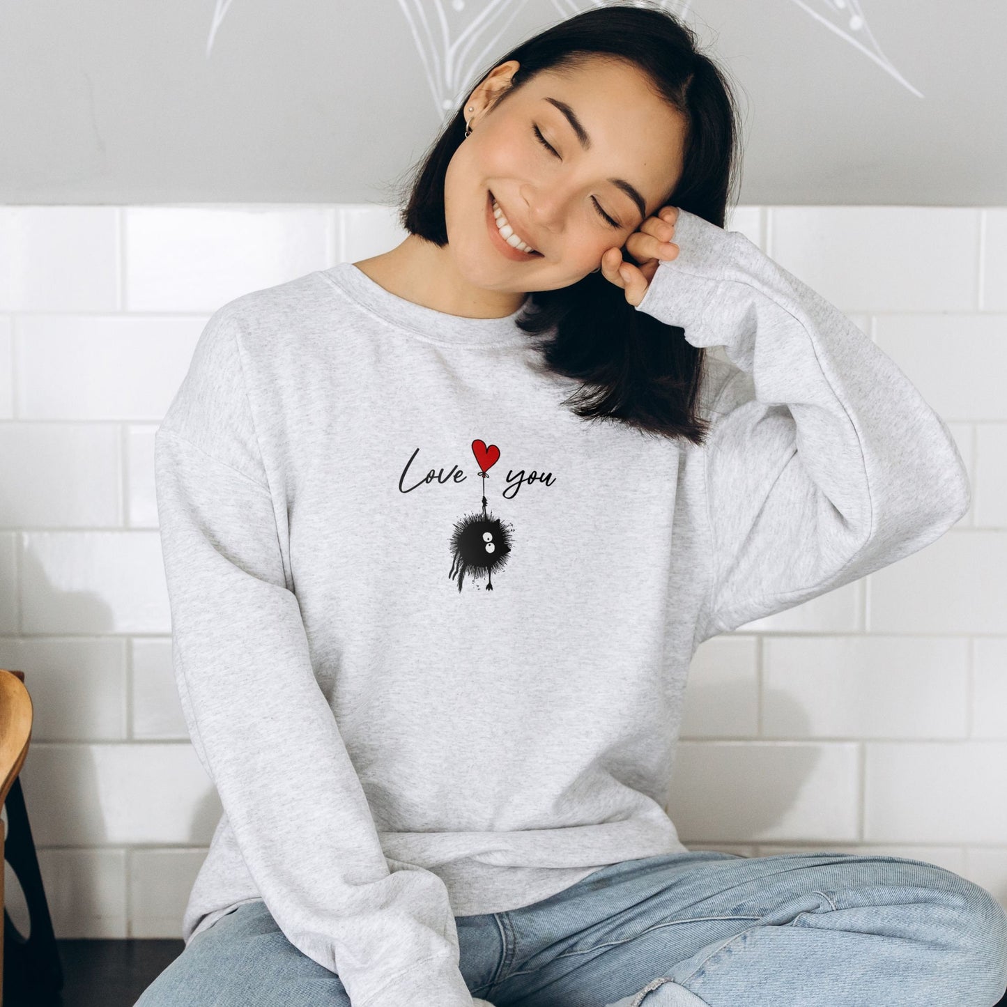 Hand-drawn Valentines Cat Sweatshirt - Quirky and Fun Heart Balloon Design for Her and Friend