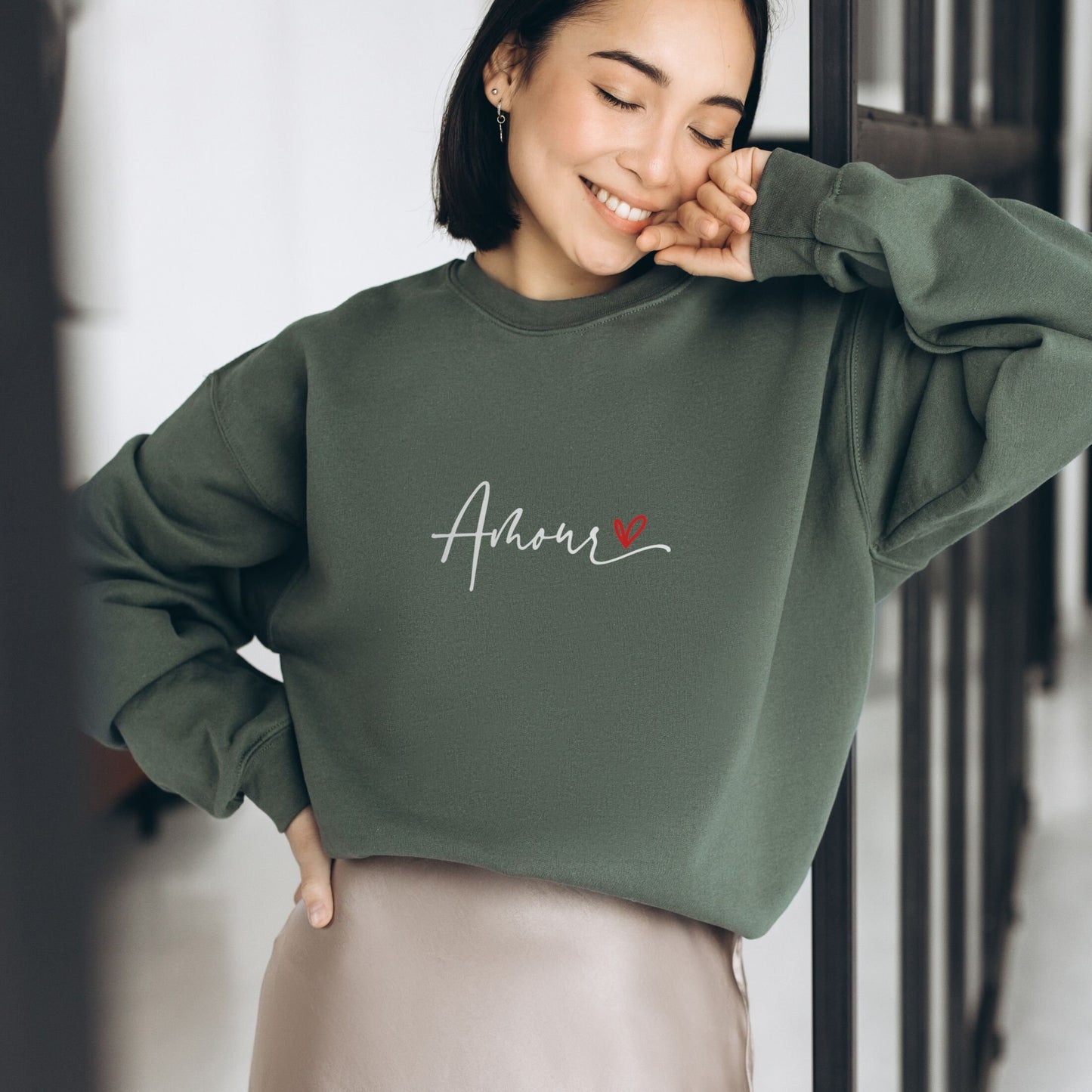 Amour Sweatshirt for Valentines Day - Perfect Gift for Her and Friends